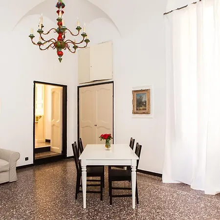 Dom wakacyjny Casa Carducci - Spacious Historical Close To The Imperia