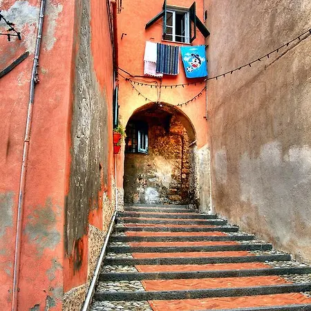 Dom wakacyjny Casa Carducci - Spacious Historical Close To The