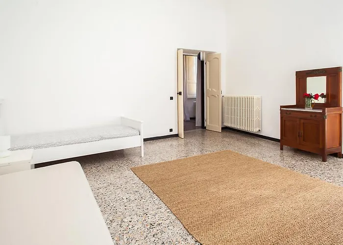 Feriehus Casa Carducci - Spacious Historical Close To The