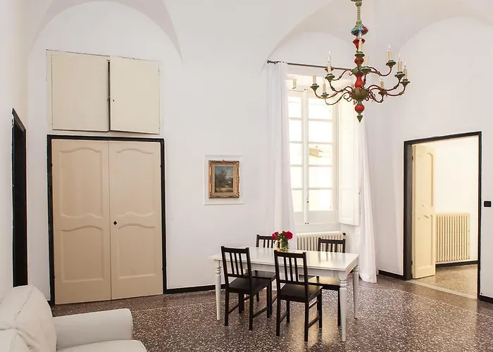 Nyaraló Casa Carducci - Spacious Historical Close To The Imperia