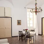 Сasa de vacaciones Casa Carducci - Spacious Historical Close To The Imperia