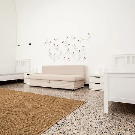 Casa Carducci - Spacious Historical Close To The Imperia