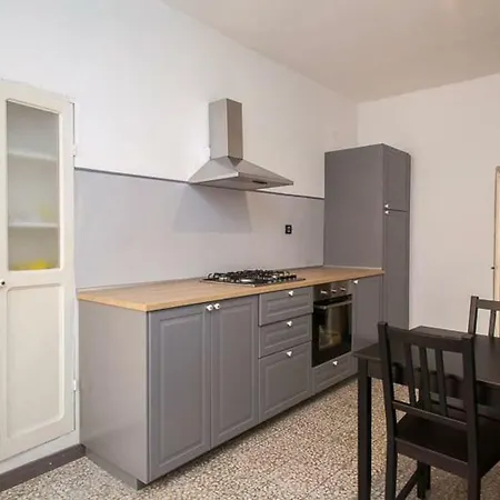 Casa Carducci - Spacious Historical Close To The * Imperia