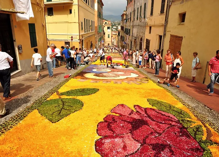 Casa Carducci - Spacious Historical Close To The Holiday home Imperia